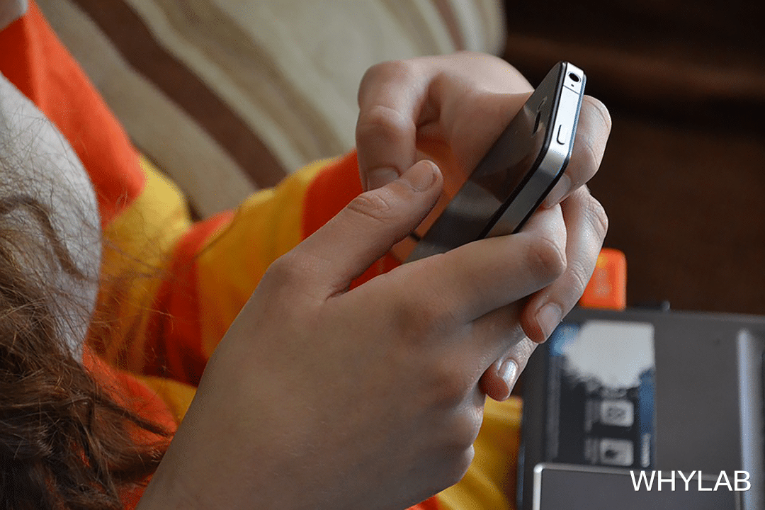 斷點|聽說邊框的斷點越多，手機就越高端？