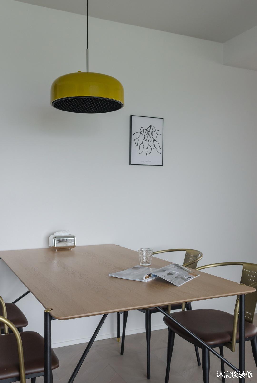 看完这对夫妻的家,我被彻底治愈了,全屋化繁为简,没有一丝俗气