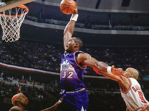 年终奖|NBA总得分排在前三球员，谁的场均得分最高？没对比就没有伤害！