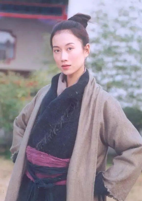 叶童|10位中年女星近照,叶童一头白发,周海媚身材圆润