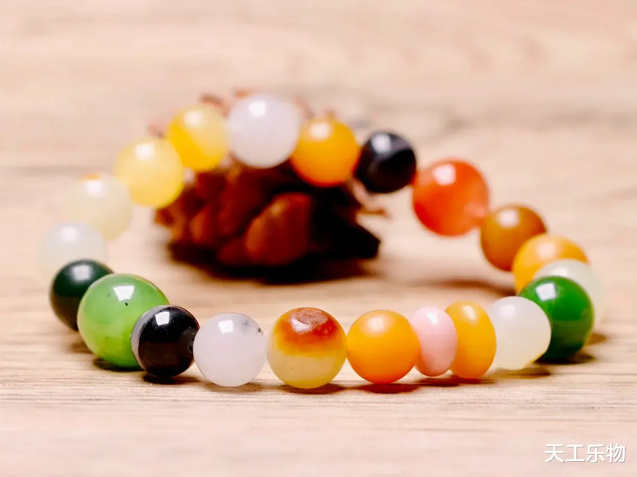 |千年不朽，万年不变！盘点那些可以传代的和田玉！