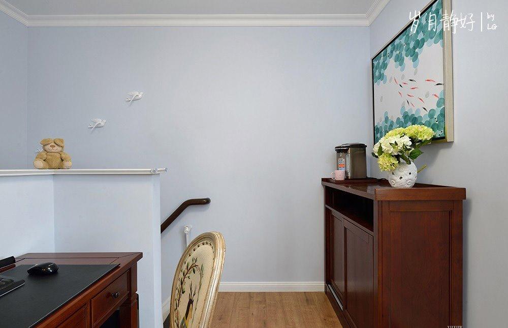 辛苦一年的房子终于装修好了,非常简约漂亮,可惜半年后才能入住