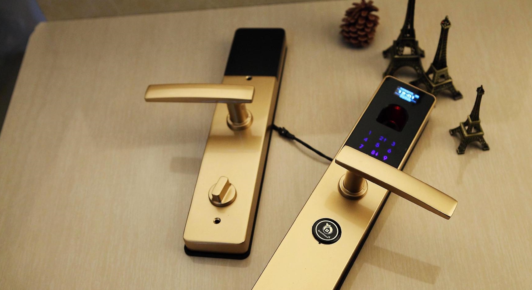 为什么有钱人都不用指纹锁?听内行人分析,才知家里装错了!