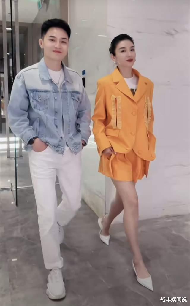 网红衣哥捐30万救重度烫伤儿童,带现金探望:会竭尽全力帮助孩子