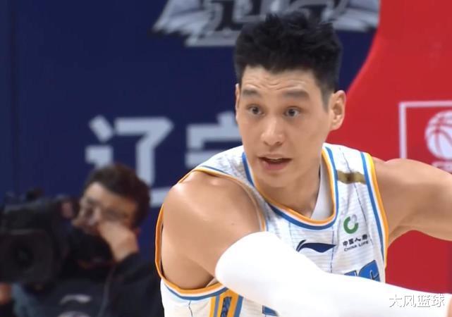 林书豪|18中8，轰21+6！进攻打不进，防守拖后腿，他已没实力再统治CBA了