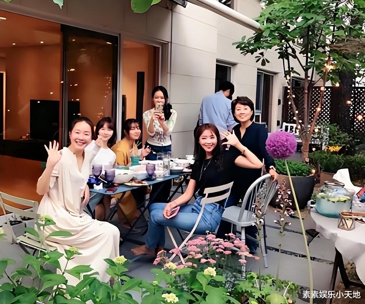 孙艺珍|孙艺珍官宣怀孕后和闺蜜聚会,玄彬为她们做烤肉,宋允儿开心大笑