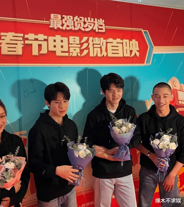 刘昊然|刘昊然为何常演男一？线下被拍生图，网友：到底是不一样