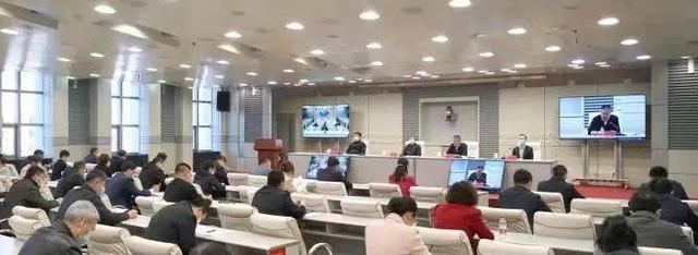 招聘|乡镇公务员开启招聘，优先录取符合条件的人，待遇好还是编制内