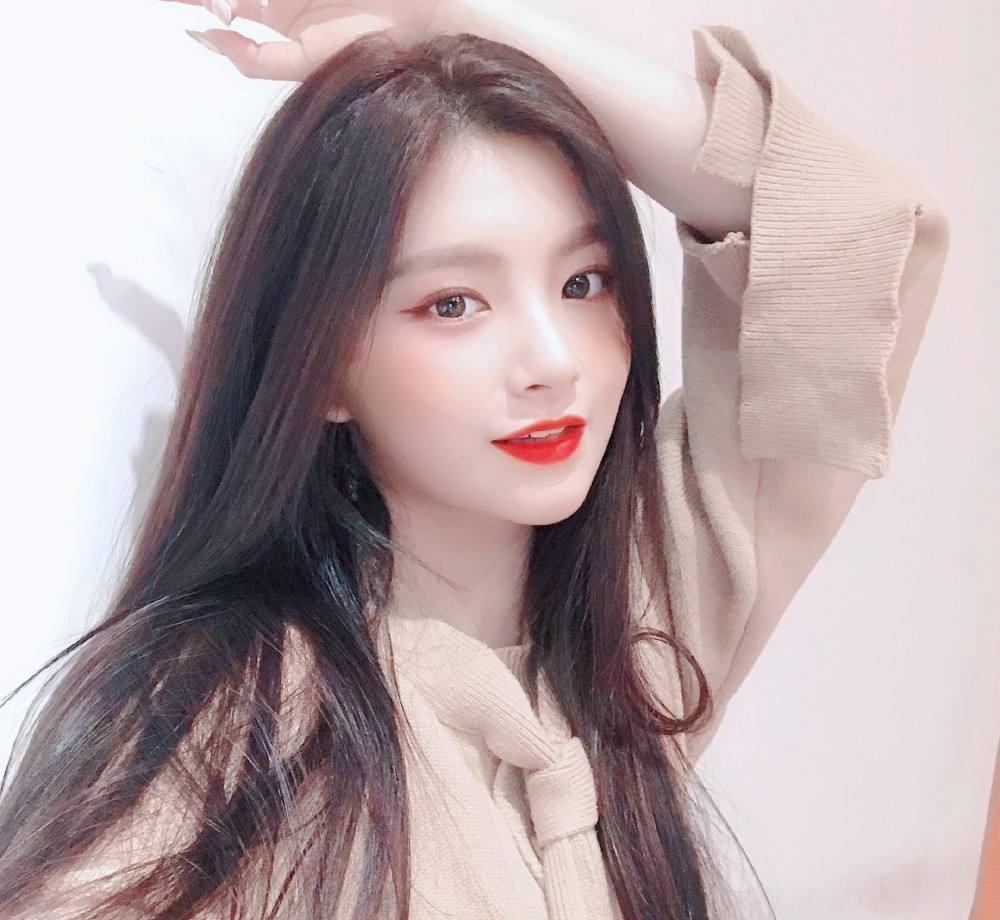 宋智雅|在韩国拒绝下跪的乐华实习生王怡人将回国，营销爱国人设太明显！