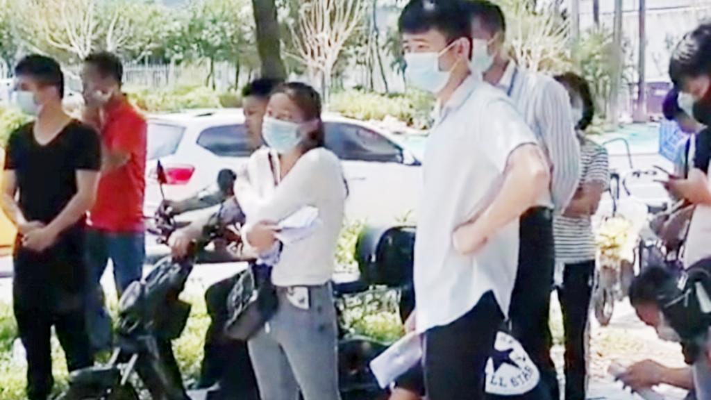 求职|辛巴直播带岗干劳务，他介绍的工作靠谱吗？找工作的人会相信他吗