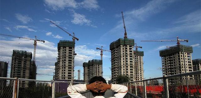 购房置业|如今房贷利率已降到4.4%-4.9%?那之前5.6%-6.3%买房的人怎么办?