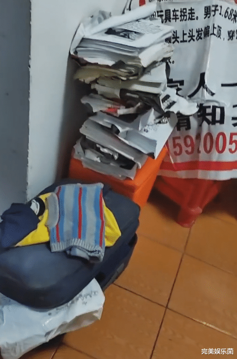 |孙海洋晒收藏14年的箱子,全是孙卓的衣服,网友:该丢了