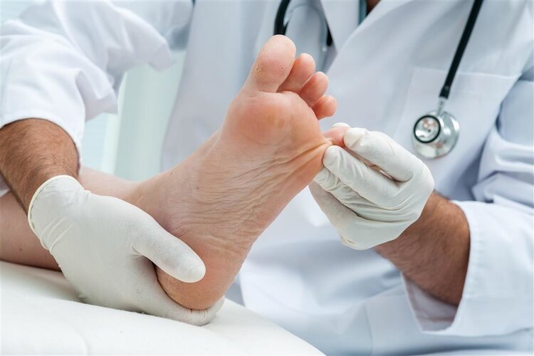 血糖|血糖升高,看脚就知道?脚部出现这3种变化,提醒你该降糖了