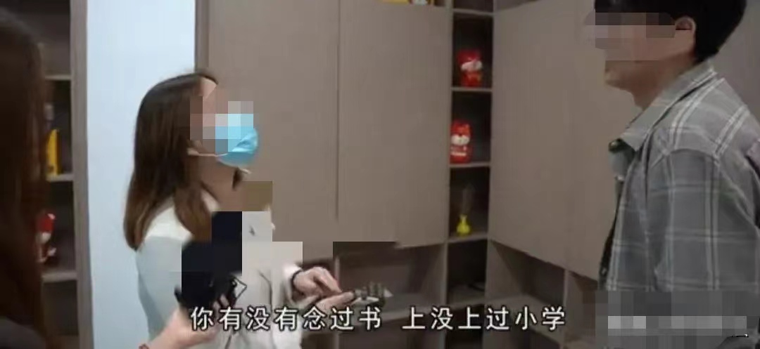 男子买猫粮包装标注1200克,回家称重只有0.73公斤,店家:0.73公斤就是1400多克