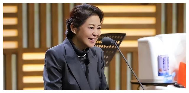 赵忠祥|赵忠祥:一生献给事业78岁病逝,遗产却没给妻子、儿子一分