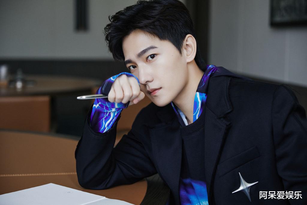 杨洋|《青春环游记3》杨洋提前杀青:留给节目组的“笨蛋美人”不多了