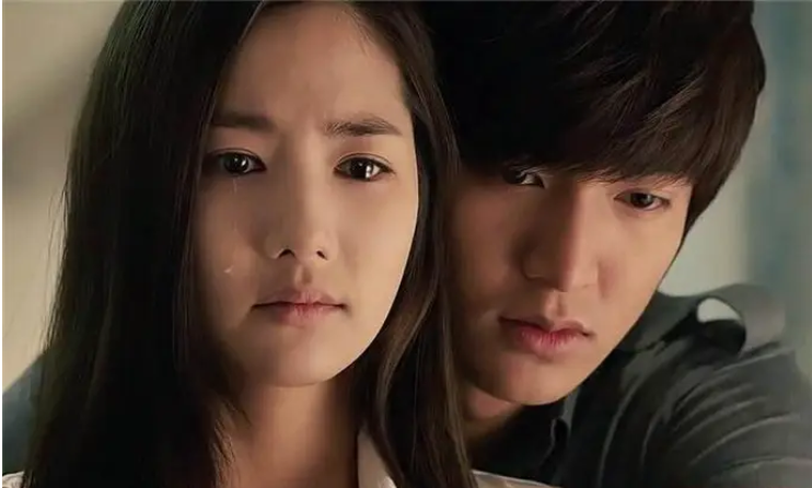 刘亦菲|整容受嘲讽也没被打倒的朴敏英，却在和李敏镐恋爱后被迫退圈两年