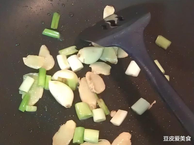 选排骨, \＂前排\＂、\＂中排\＂、\＂后排\＂差别很大, 了解清楚, 好吃不买错