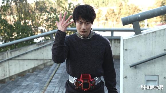 独角仙|假面骑士贝尔变身特效,巨大的恶魔与独角仙融合,大boss的既视感