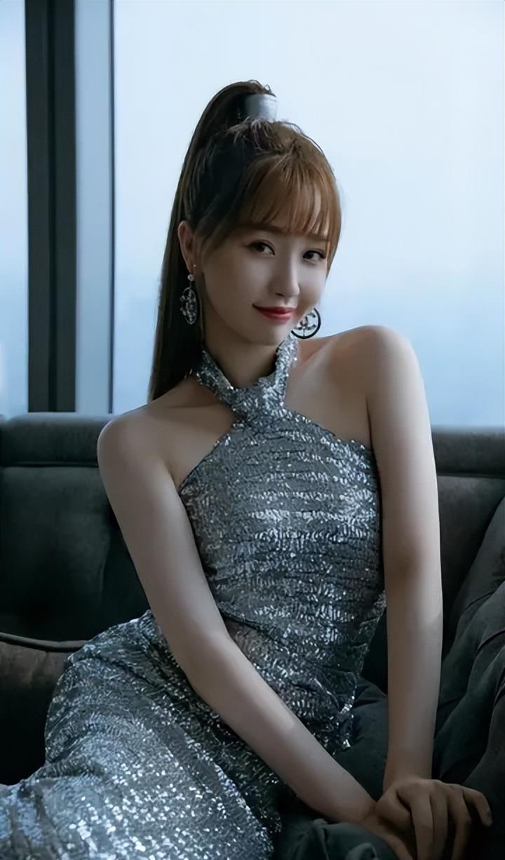 虞书欣|“千亿千金”虞书欣:与王思聪一晚消费20万,“作精”惹怒陈建斌