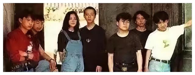 王菲|秃头、油腻，身材走形的窦唯，当初凭什么俘获天后王菲？