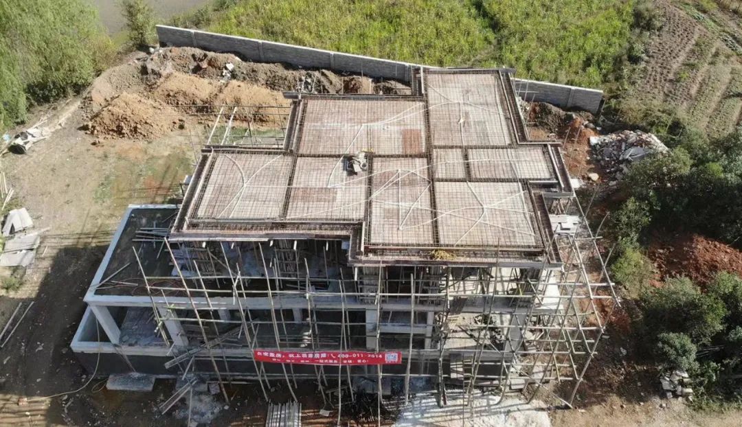 土建造价参考50.3万,面宽17.1m×进深11.7m 二层新中式风格别墅