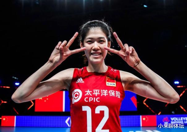 李盈莹|李盈莹连发2动态，已是中国女排攻防核心，曾有13扣12中“神迹”