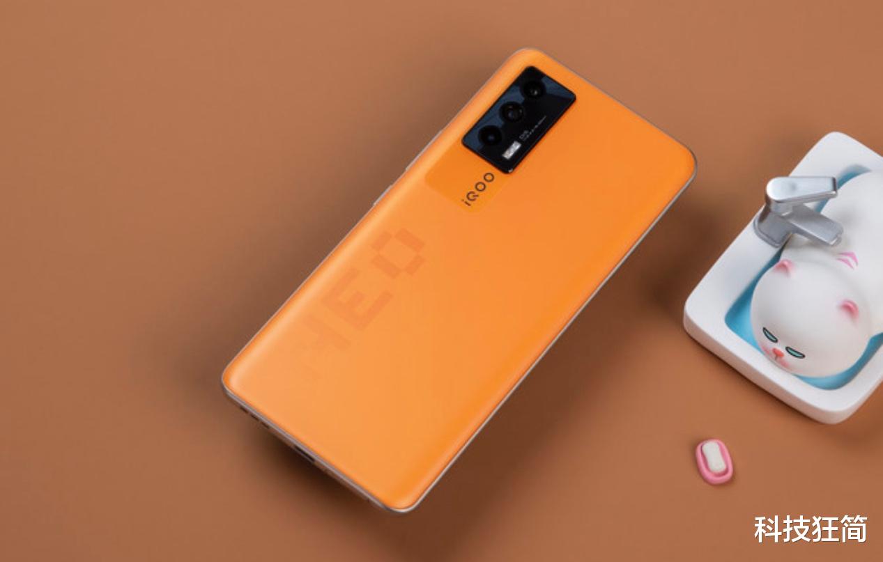 芯片|配备“独显芯片”的三款手机盘点，“双芯”机，玩游戏优势很明显！