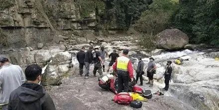 千古玦尘2|知名摄影师黄伯雄和片场助理拍摄中，因意外坠亡