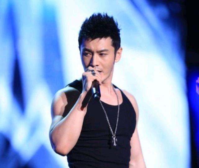 苏青|黄晓明和甄子丹，看着很高，实际并不高，那么他们到底多高呢