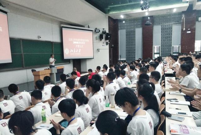 中考|小学生入学条件有变化，入学年龄和截止时间调整了，还有个坏消息