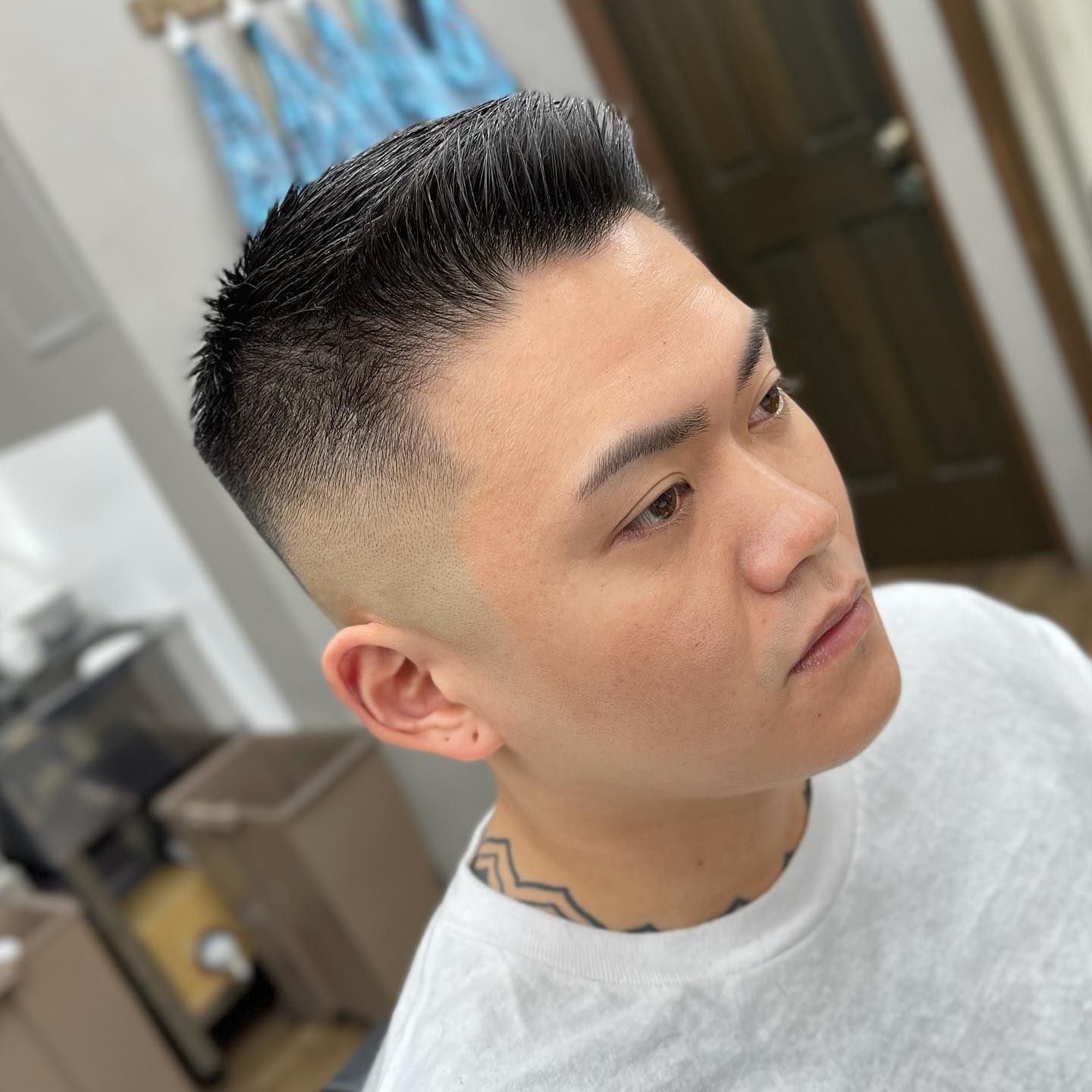 发型 越剪越有型的男士发型，干净时尚还帅气，让你就像变个人