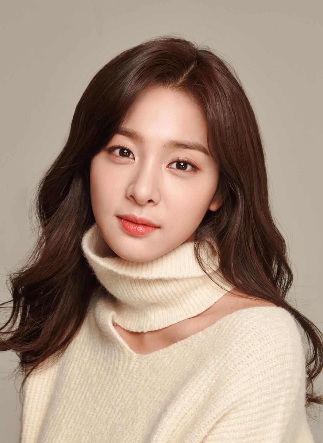 社内相亲|《社内相亲》女二薛仁雅：一个没有架子的富家千金