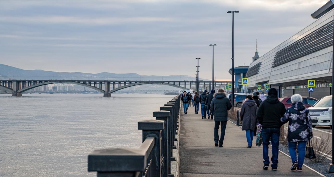 衬衫|我,苏州的辅警,透露收入,告诉你有哪些机会转正,有哪些优势