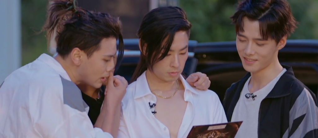 苏有朋|《披哥2》四期后,背景咖人物扎堆,哪些人是炮灰很明显