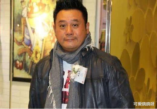 亿万富翁|他表面跑了20多年的龙套，背后却是亿万富翁，网友表示隐藏够深啊