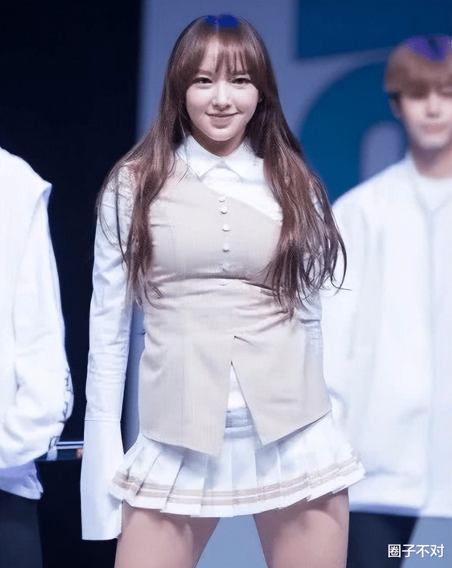 金晨|盘点身材“配不上”脸的8位女星:个个美若天仙,身材却让人一言难尽