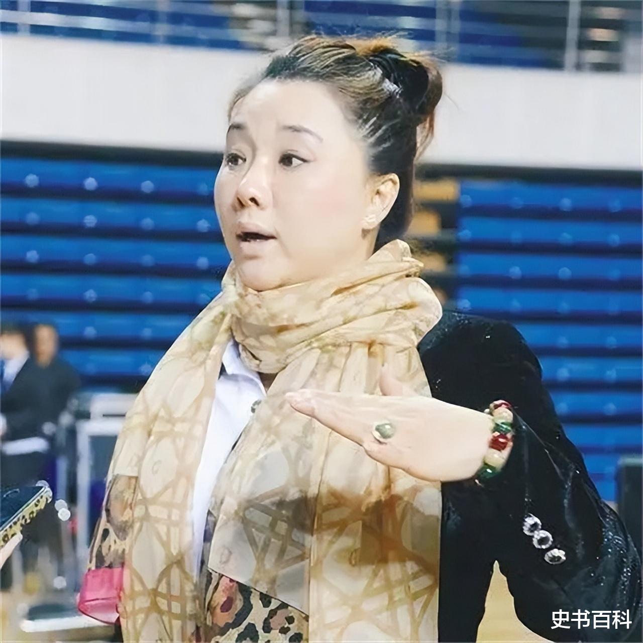 沉香如屑|李永波恋爱8年娶小6岁娇妻，卸任后种榴莲，今身材发福两鬓斑白