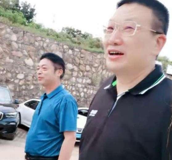 开封|一路向北！许敏姚爸抵达开封，与潘克律师汇合，云昊姚家男儿陪同