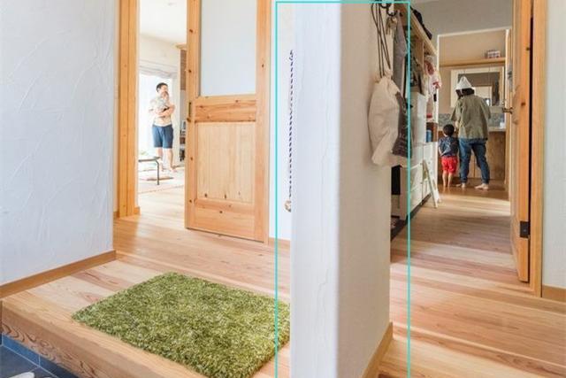 日本玄关设计值得借鉴，加到顶半隔断，硬是多个储物间，不愁收纳