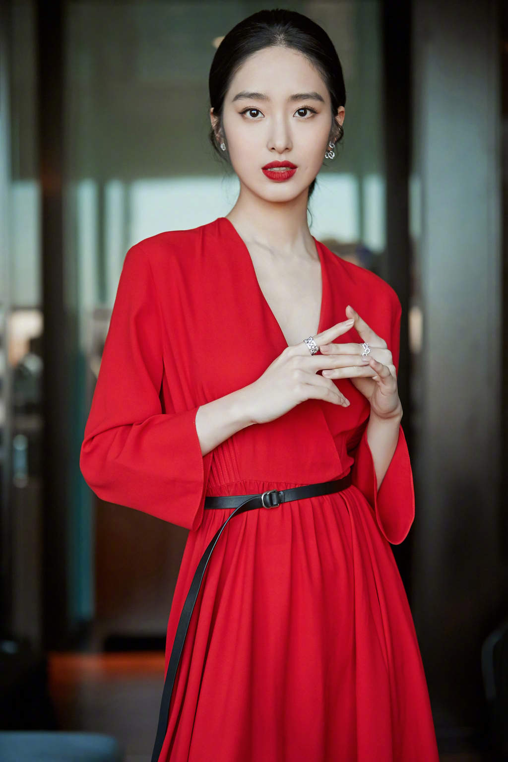 刘亦菲|被称小刘亦菲，27岁嫁大30岁富豪，今30岁容颜苍老，毫无女神形象