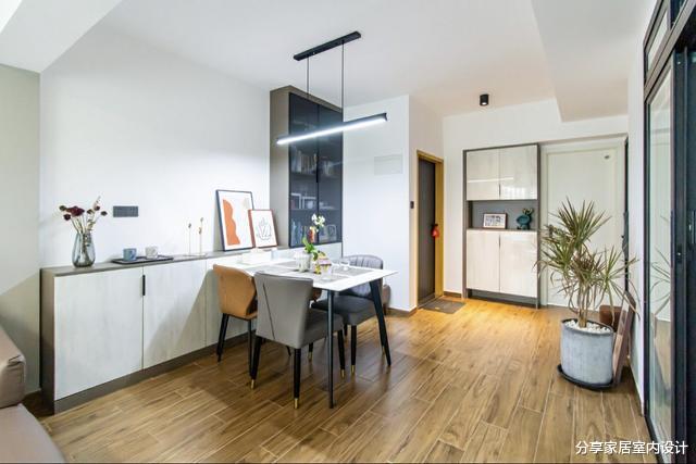 76平两居室,巧妙设计变成三房,极简装修不做吊顶,太喜欢啦!