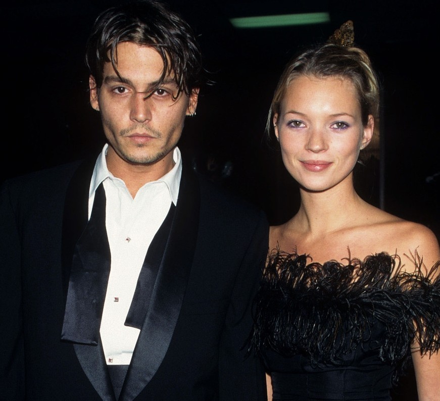 凯特·摩丝|旧爱凯特摩丝出庭力挺德普！DC电影总裁揭艾梅柏·希尔德《 水行侠2》被删戏真相