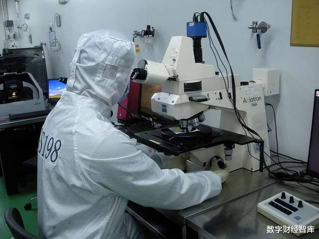 芯片|新型芯片仅为普通芯片1/80，北理工团队立功，倪光南说对了！