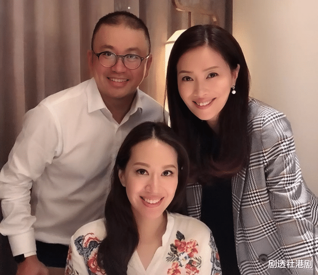 TVB|香港名模再婚成TVB主席夫人!49岁仍风韵犹存,遭前夫出轨背叛