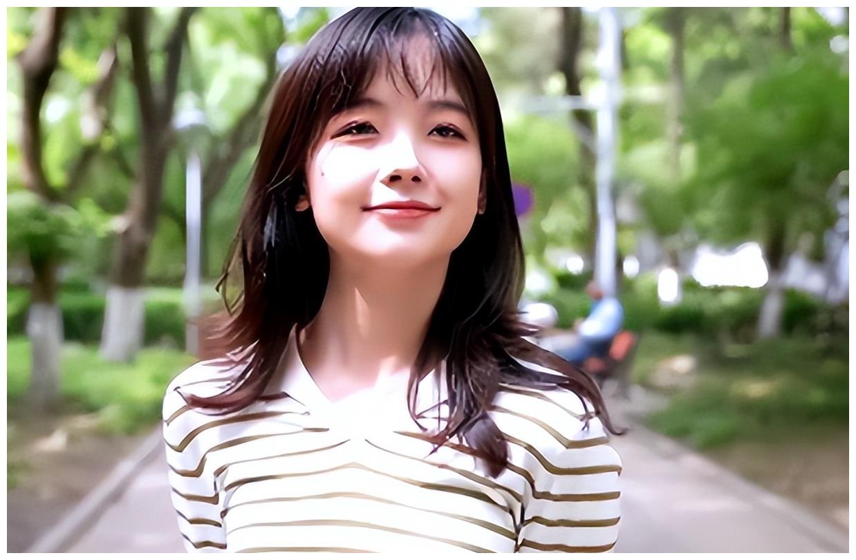 王冰冰|32岁王冰冰穿校服扮学生,身材消瘦颜值不如从前,受舆论影响较大