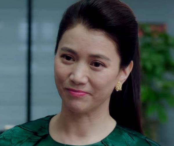 陈开怡|《盛装》陈开怡：我，就是牌，职场就是一个小江湖