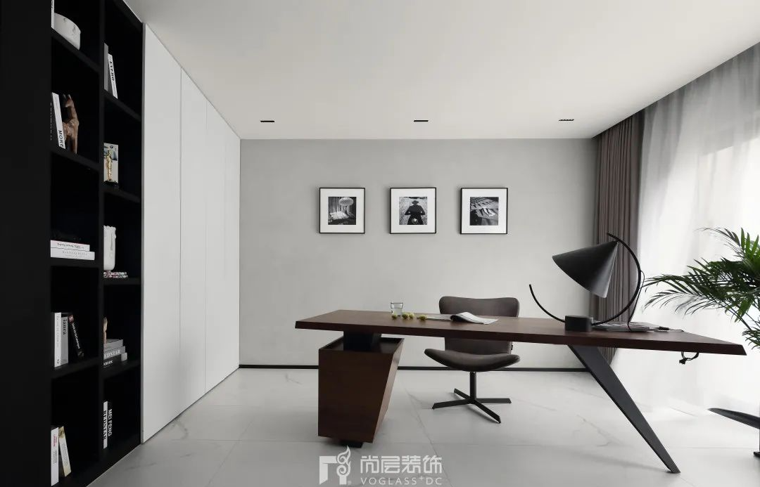 实景呈现：淡雅轻奢别墅落地，玩转黑白灰空间色彩！