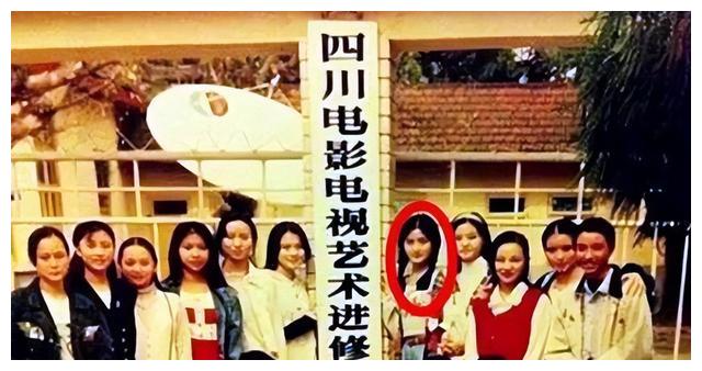 离开何炅的谢娜，被打回了原形