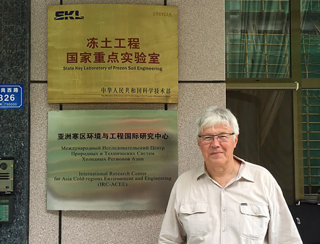 为了永生,科学家给自己注射350万年前的细菌,结果如何?